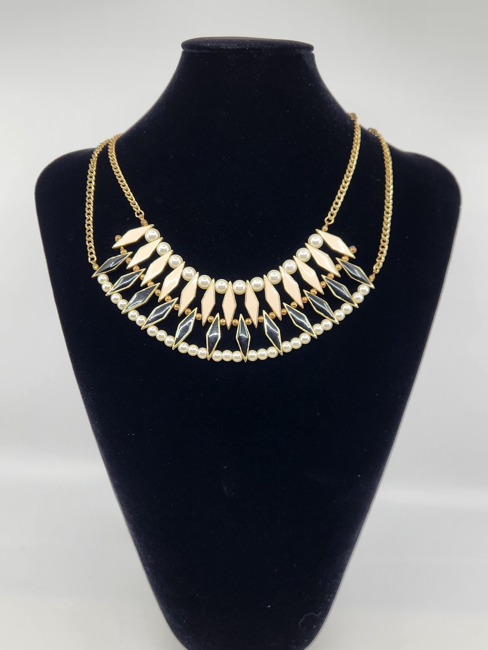 Vintage Gold-Tone Faux Pearl Accent Statement Necklace - Cream & Black